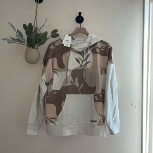 NWT Ascend Hoodie, size medium